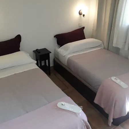 Hotel La Venta del Arriero Retuerta de Bullaque Esterno foto